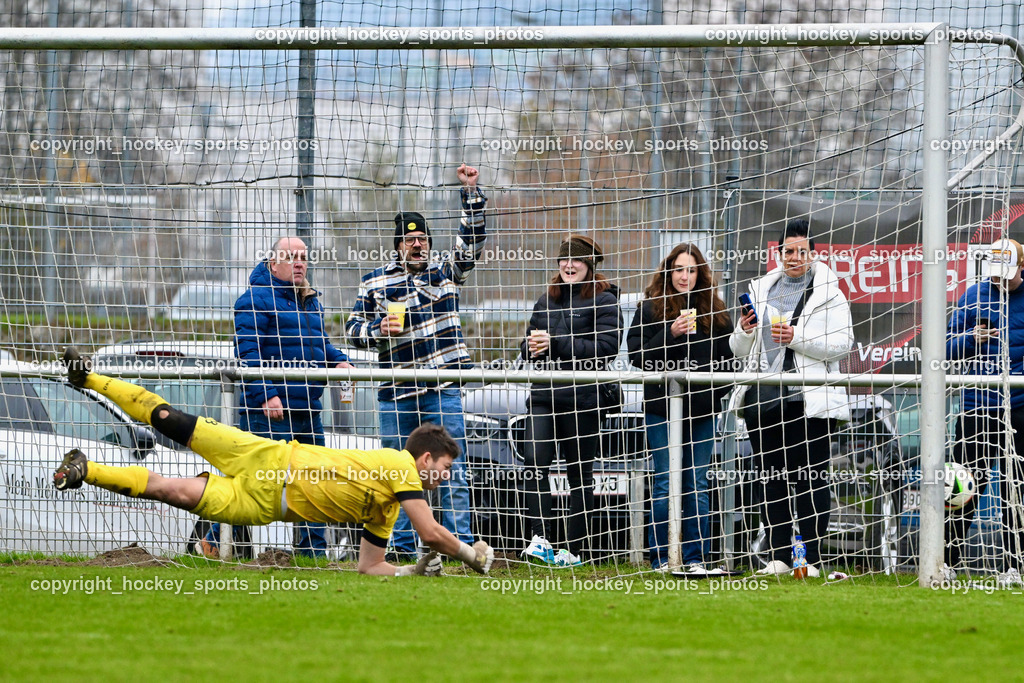 MSC Magdalen vs. SV Wernberg | #1 Nico Markus Moschitz MSC Magdalen, Tor SV Wernberg, MSC Magdalen vs. SV Wernberg, MSC Magdalen vs. SV Wernberg am 10.11.2024 in Magdalen (Sportplatz Magdalen), Austria, (Photo by Bernd Stefan)