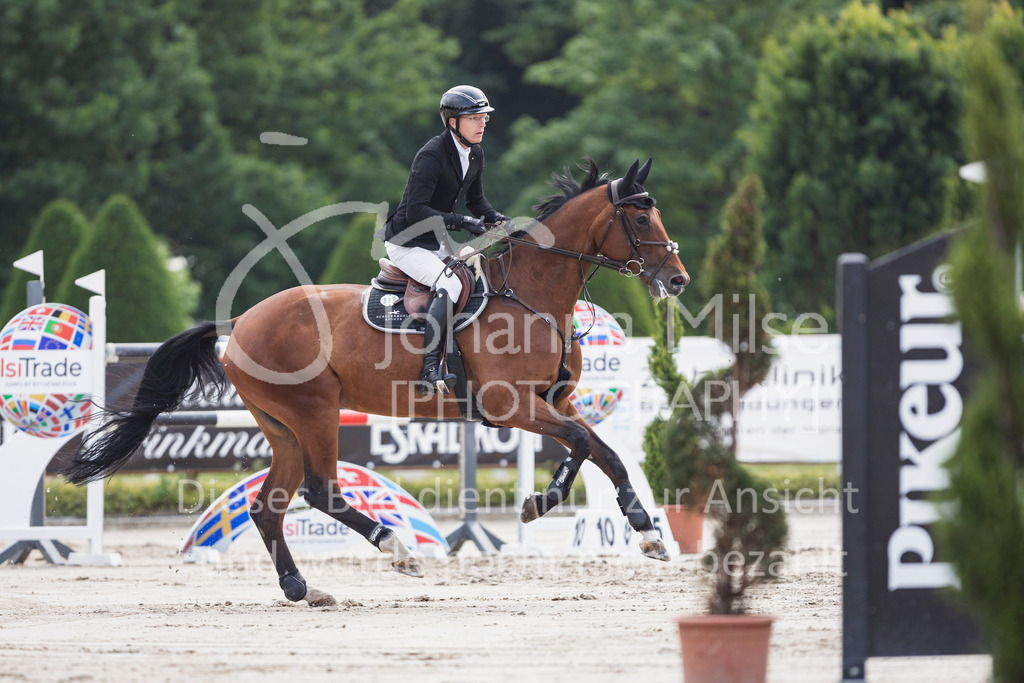 250601_MayDays_GP-571 | Deine schönsten Turniermomente als professionelle Fotos! Entdecke hochwertige Pferdesport-Fotografie im Online-Shop. Jetzt Fotos finden & bestellen!