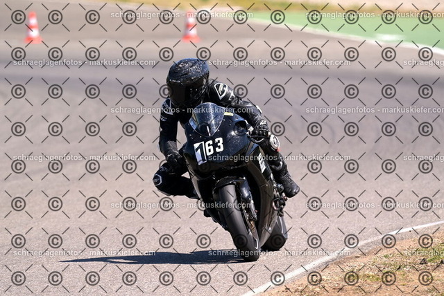 26bt04-1935 | markuskiefer.com - Realisiert mit Pictrs.com