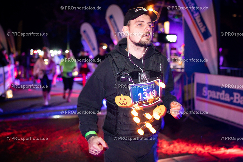 Halloween Run 2025 in Koeln, 31.10.2025 | Impressionen vom Halloween Run 2025 am 31.10.2025 in Koeln (Forstbotanischer Garten Rodenkirchen). Foto: Axel Kohring/Beautiful Sports