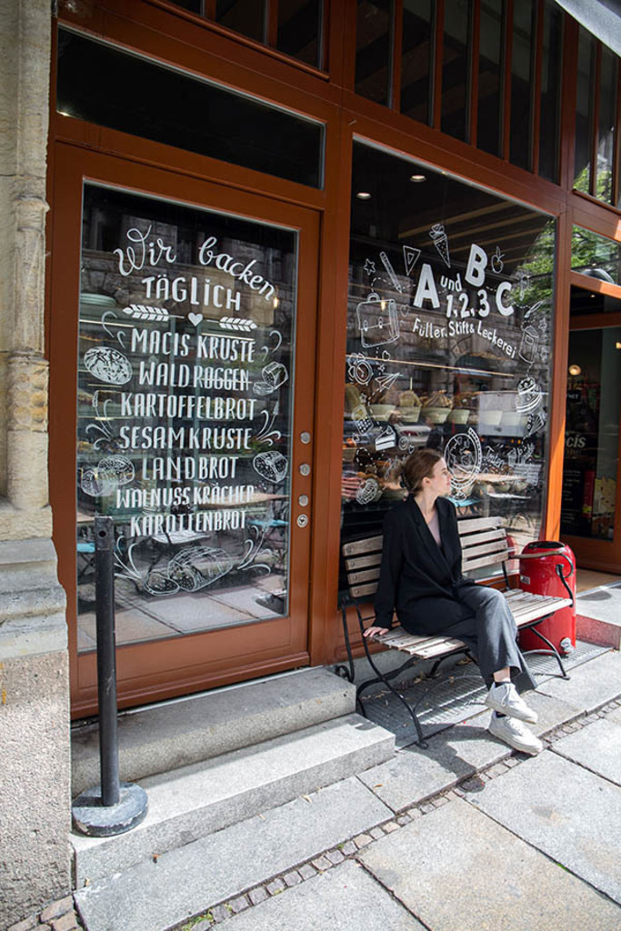 Macis Leipzig - Restaurant und Biomarkt | Entdecke über 20 Kategorien Leipzig-Motive: Foto-Downloads, hochwertige Poster, Leinwand- & Fine-Art-Prints. Jetzt Lieblingsfoto im Bildlexikon Leipzig Shop bestellen!