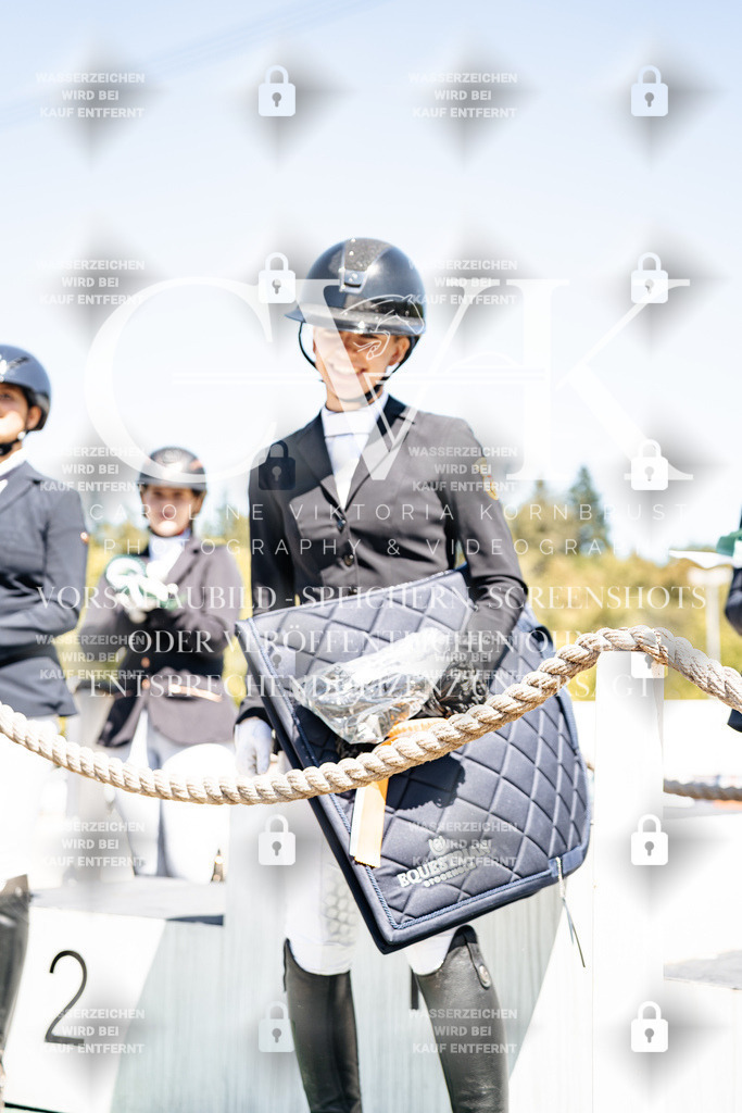 CK704933 | Turnierfotografie Pferdefotografie Trier Rheinland-Pfalz Pferdesport Reitsport Tierfotografie Sportfotografie Pferdevideo Pferdevideografie Equestrianvideography equestrianphotography  - Realisiert mit Pictrs.com