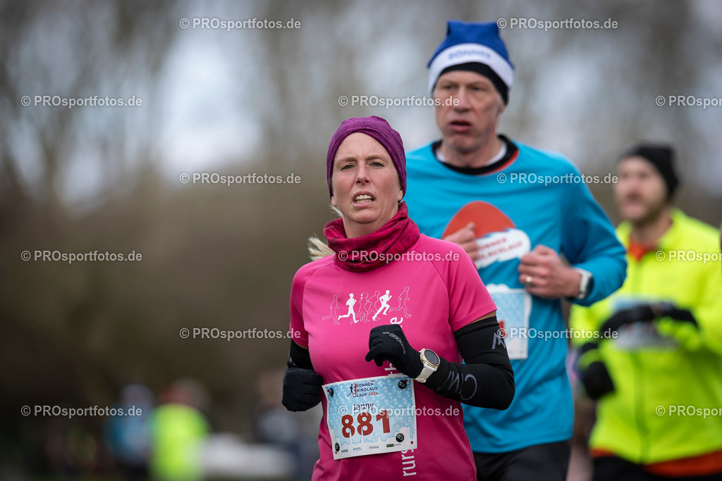 Bonner Nikolauslauf in Bonn, 08.12.2024 | Impressionen vom Bonner Nikolauslauf am 08.12.2024 in Bonn (Freizeitpark Rheinaue). Foto: BEAUTIFUL SPORTS/Axel Kohring