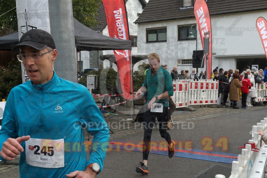 221127_1212_EV9_3384 | Sportfotografie im Rhein-Sieg Kreis, Köln, Bonn, NRW, Rheinland Pfalz, Hessen, etc. Unser Tätigkeitsfeld umfasst den Laufsport vom Volkslauf über den Marathon, Duathlon, Triathon bis zum Ultralauf wie Kölnpfad Ultra oder Schindertrail.