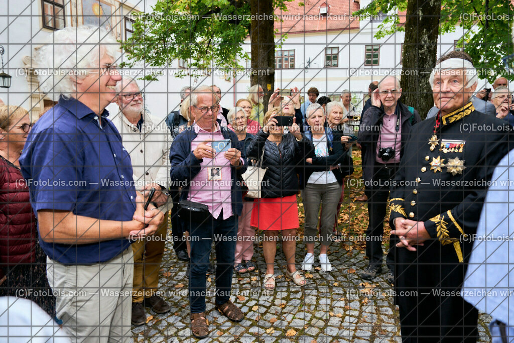 ALP3355_Jeanne de Ferrette_Kielwasser-Hildebrand | (C)FotoLois.com, Alois Spandl, 700stes Hochzeitsjubiläum - Albrecht II. mit Johanna von Pfirt in Thann (FR) im März 2024. Empfang des Organistionskommitees aus der Region Ferrette (Pfirt)/Thann aus dem Elsass mit Empfang durch die Stadtgemeinde und Bezirkshauptmannschaft Scheibbs im Schloss Scheibbs und anschließender Kranzniederlegung in der Kartausenkirche über der Krypta des Gründerehepaares durch Mitglieder des Templer Ordens im Beisein von Mitgliedern der Goldhaubengruppen, Fr 22. September 2023.