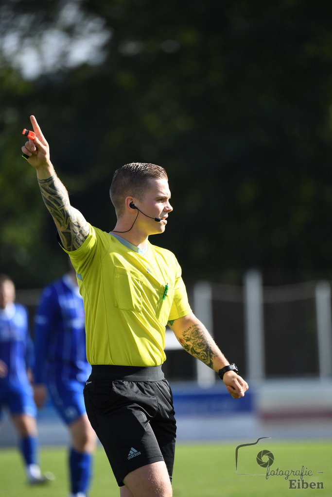 FC Rastede-GVO Oldenburg | Herren Bezirksliga 2; FC Rastede (blau)-GVO Oldenburg (rot) am 29.09.2024; in Rastede (Sportanlage Köttersweg), Photo: Philip Eiben 2024 - Realisiert mit Pictrs.com