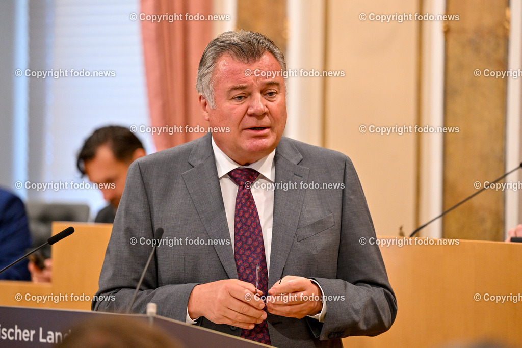 Landhaus Linz_ Promenade_ Landtagssitzung_ 13.06.2024-58 | 13.04.2024, Landhaus Linz AUT, Promenade, Landtagssitzung, im Bild LR Guenther Steinkellner (FP)