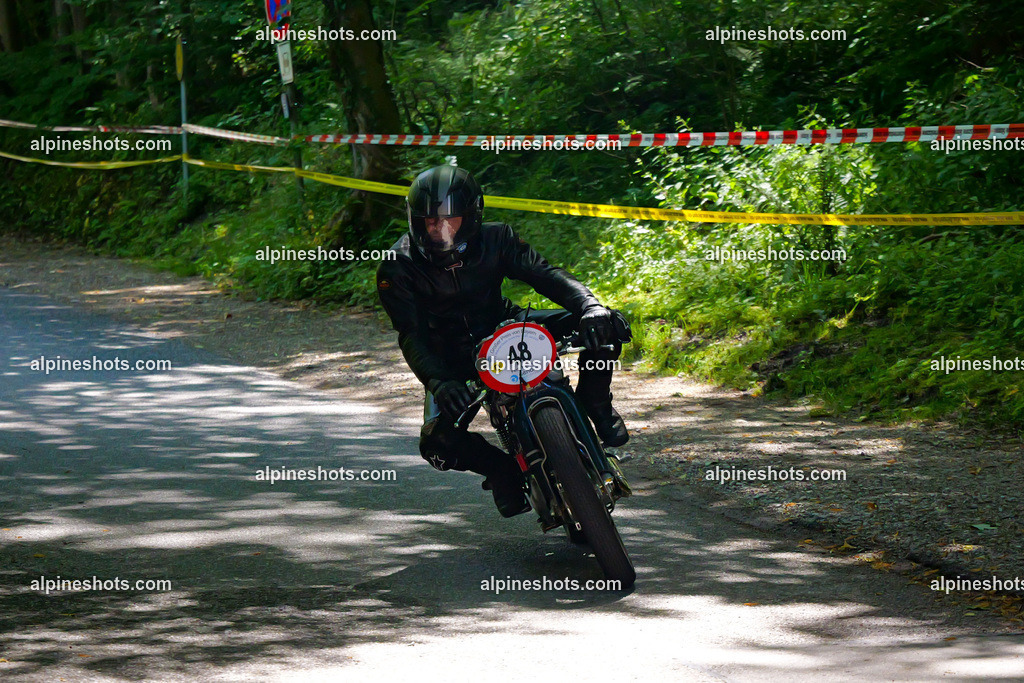 P1036663 | Erleben Sie atemberaubende, hochqualitative Fotos Ihrer Fahrt entlang der malerischen Alpenstraßen. Besuchen Sie alpineshots.com, um professionelle Aufnahmen Ihrer unvergesslichen Reise zu finden und zu kaufen - Realisiert mit Pictrs.com