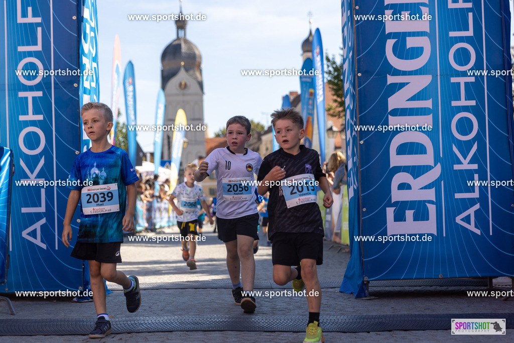 VJ__2911 | Stadtlauf Erding 2025 #stadtlauferding #erdingstadtlauf #stadtlauf_erding #laufmotivation #trisporterding #yourpictrs #sportshot_your_pictrs