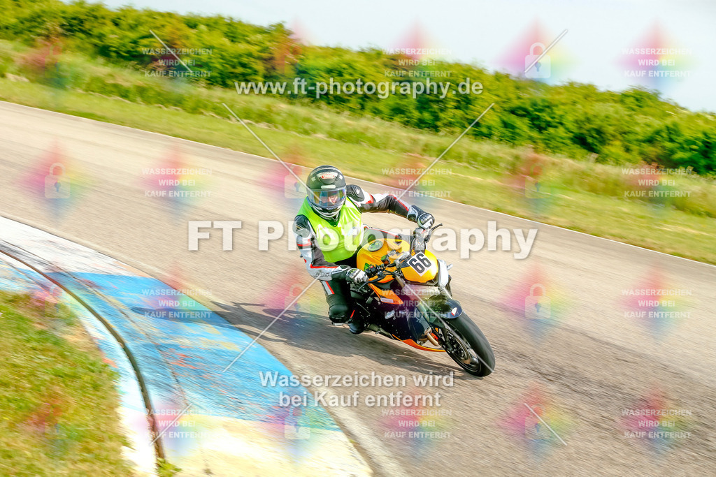 _MOT1277 | Hier findet Ihr Bilder von Touristenfahrten auf der Nürburgring Nordschleife oder von anderen Veranstaltungen die ich besucht habe. Viel Spass beim Durch Schauen 