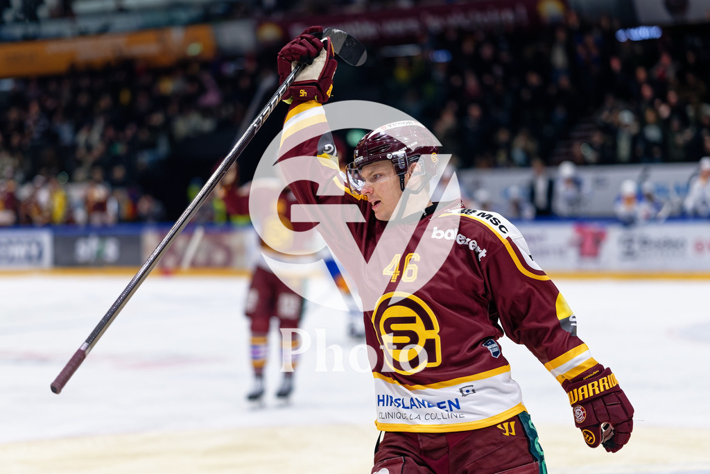 National League - Geneve-Servette HC v EV Zug | Vili Saarijarvi (46 Geneve-Servette HC) celebrates after scoring his team's first goal  during the National League match between Geneve-Servette HC and EV Zug at Les Vernets in Geneva, Switzerland