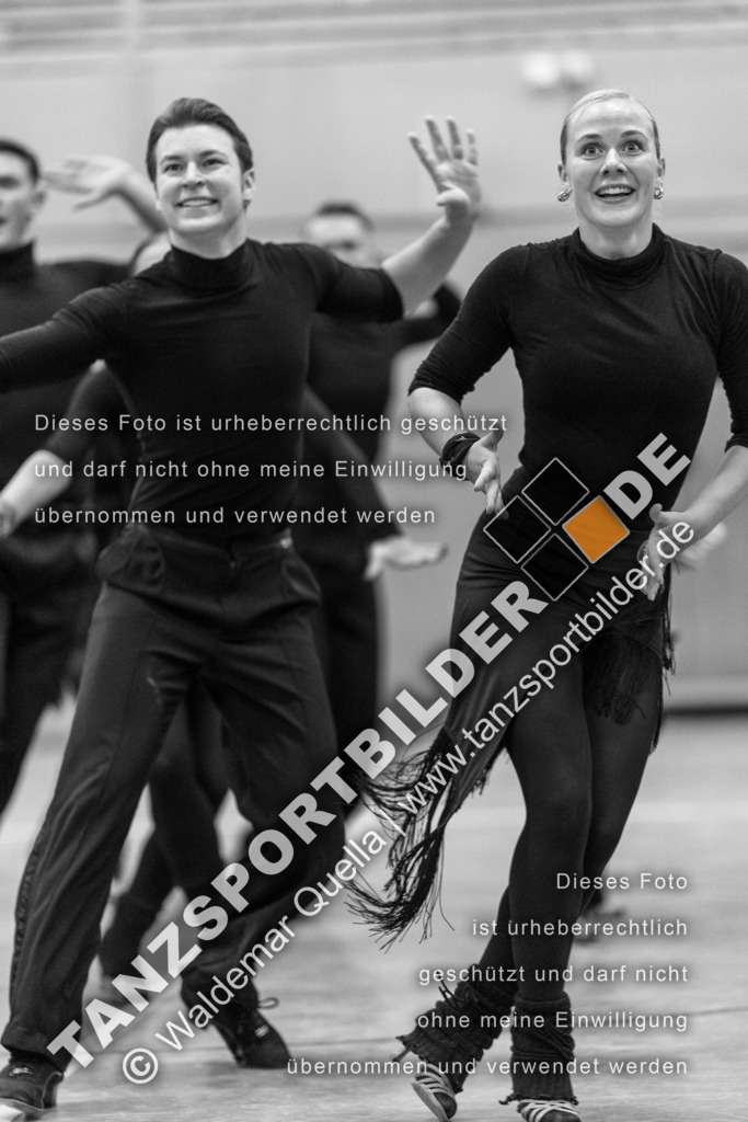 20231020-01197 | Hier finden Sie Tanz Bilder vom Latein und Standard Formationen tanzen. Sportbilder vom Tanzsport. Schöne Fotos und von Weltmeisterschaft, Europameisterschaft, Bundesliga, Regionalliga, Oberliga und Landesliga sowie von GOC Stuttgart, DanceComp, WM Bremen