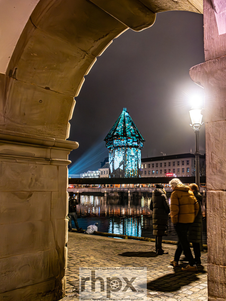 Lilu Lichtvestival 2026 | Stimmungsvolle Fotokunst aus Luzern. Erlebe den Pilatus, den See und die Stadt Luzern in exklusiven Aufnahmen in der Fotogalerie & Shop. - Realisiert mit Pictrs.com