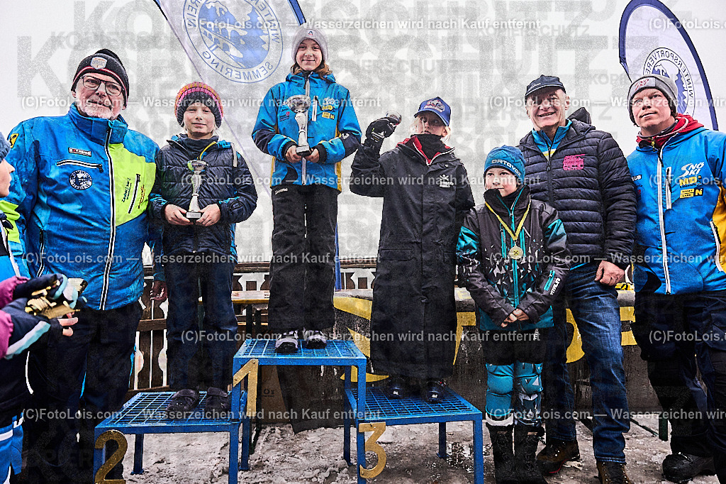 _ALP8008_KinderVergleich-SL_Semmering_Sieger | Hochzeitsfotograf mit dem Blick für´s Wesentliche, Firmung, Erstkommunion, Firmenfeiern, Sportfotoservice, Reproduktionen, Konzertfotografie, Pressefotografie, Luftbildfotografie, Innenarchitektur, Werbefotografie, Sponsoren-Livebildfotografie.