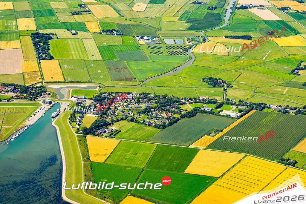 Die Luftaufnahme Tammensiel - Pellworm wurde 2022 vom Flugzeug aus (keine Drohne) erstellt. Hohe Auflösung -für große Poster und Wandbilder geeignet - Garantiert!