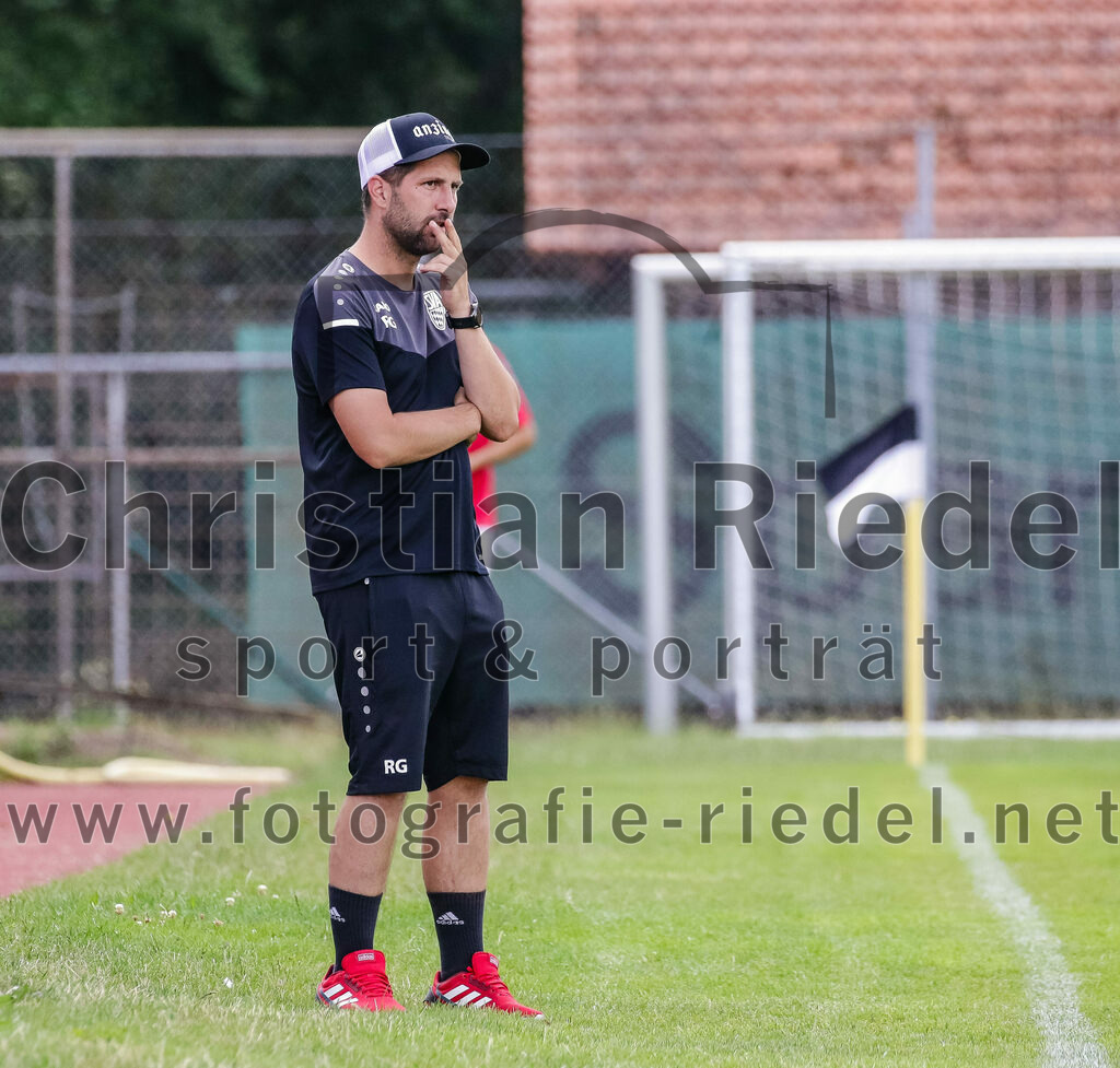 2023-07-30_024_FC_Lengdorf_II_gegen_SG_Anzing_Parsdorf | Lengdorf, Deutschland, 30.07.2023:
Fußball, Kreisliga 2023 / 2024, 1. Spieltag, FC Lengdorf gegen SpVgg Altenerding, Endergebnis: 0:1

Foto: Christian Riedel / fotografie-riedel.net