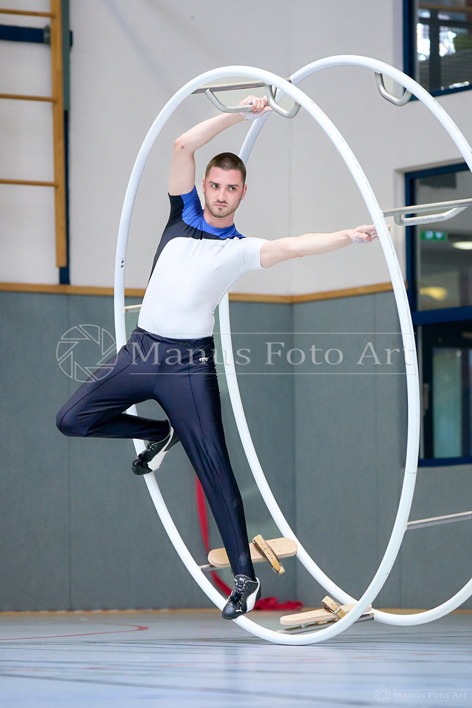 C-DSC07031 | Professionelle Sportfotografie in Hamburg, Schleswig-Holstein und Niedersachsen – spezialisiert auf Rhönrad, Geräteturnen, Leistungsturnen und rhythmische Sportgymnastik. Bundesweite Begleitung von Rhönrad-Events. Jetzt Sport-Fotos - Realisiert mit Pictrs.com