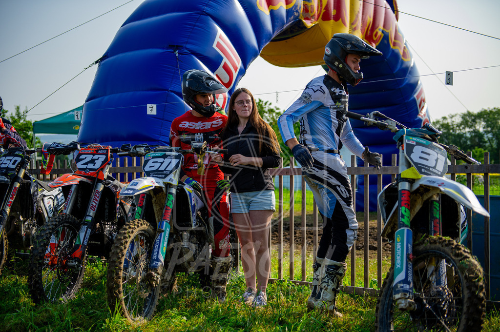 MX 2 (162) | Paeschuphoto Shop - Wer nicht sucht der auch nicht findet.Ob Motocrossbilder oder von einem besuchtem Spiel, Hauptsache Action. - Realisiert mit Pictrs.com