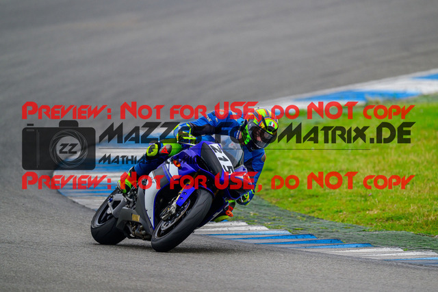 MaZZes_FotoMatrix_240521_6007705_2361 | GELB