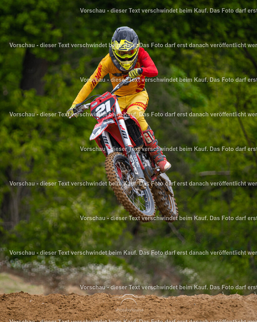 05_17_GroßGlienicke_clubsport-9552 | Sportfotografin aus Berlin-Brandenburg mit Fokus auf Motocross. Ich halte deine sportliche Leistung und echte Emotionen auf und neben der Strecke professionell fest. Entdecke die Fotos von deinem Rennen und bestelle sie direkt hier im Shop.