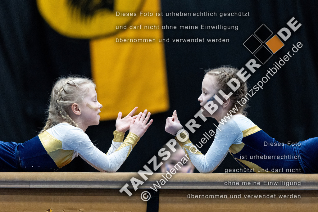 20240323-02497 | Hier finden Sie Tanz Bilder vom Latein und Standard Formationen tanzen. Sportbilder vom Tanzsport. Schöne Fotos und von Weltmeisterschaft, Europameisterschaft, Bundesliga, Regionalliga, Oberliga und Landesliga sowie von GOC Stuttgart, DanceComp, WM Bremen