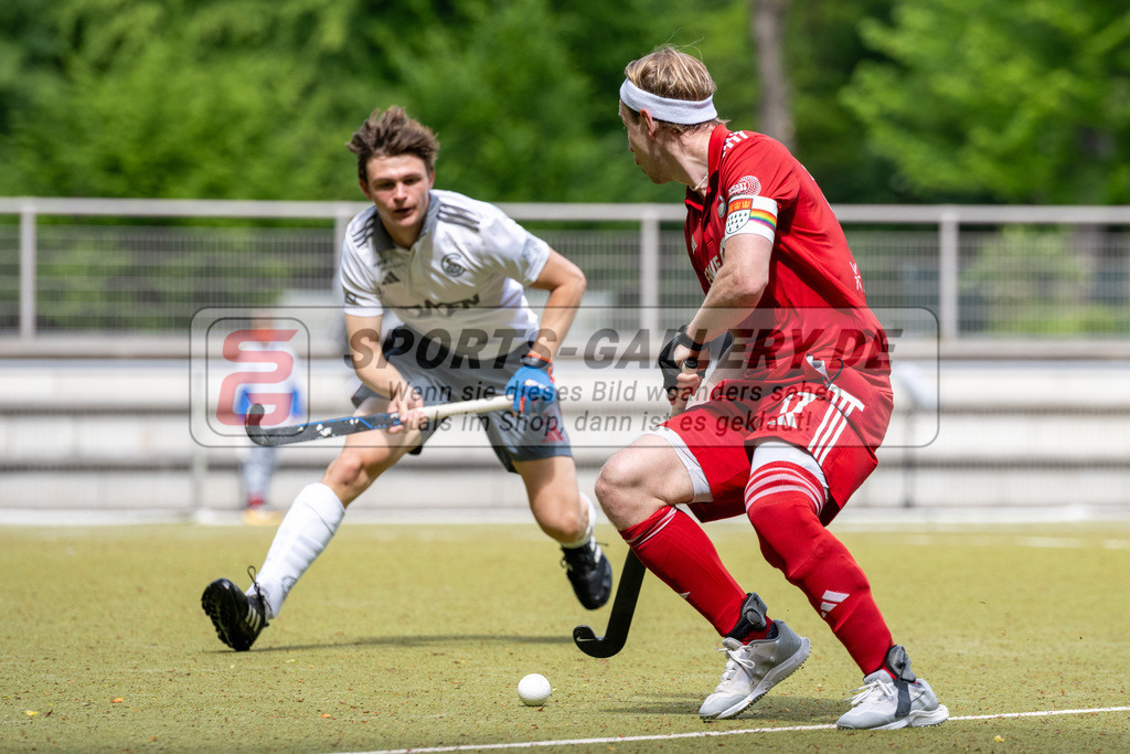 SFE_20250504_0059 | Köln, Deutschland, 04.05.2025:  Hockey 1. Bundesliga Herren Rot-Weiss Köln - Münchener SC im KTHC Stadion Rot-Weiss Köln Tennis and Hockey Club am 04.05.2025 in Köln, Deutschland. (Foto von Stephan Fehrmann)Köln, Germany, 04.05.2025: Hockey 1. Bundesliga Herren Rot-Weiss Köln - Münchener SC in KTHC Stadion Rot-Weiss Köln Tennis and Hockey Club at 04.05.2025 in Köln, Deutschland. (Foto from Stephan Fehrmann)