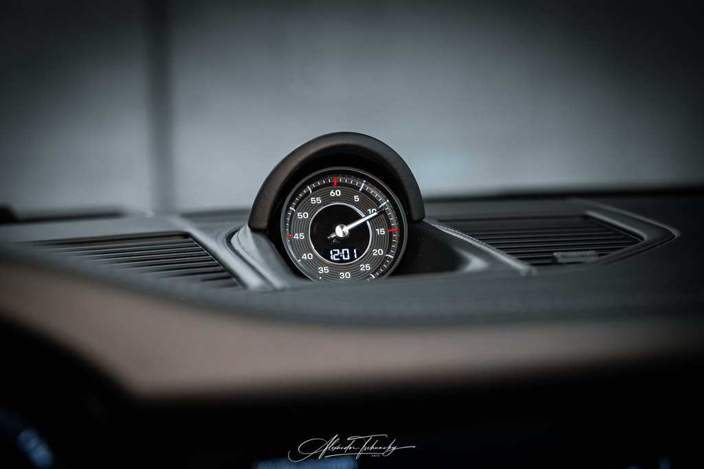 R6PZ3504 _Alexander Tschuncky | Entdecken Sie die faszinierende Welt von Alexander Tschuncky Arts: Kreative Fotografie, atemberaubende Automobilkunst und hochwertiger Bilderdruck. Lassen Sie sich inspirieren! - Realisiert mit Pictrs.com