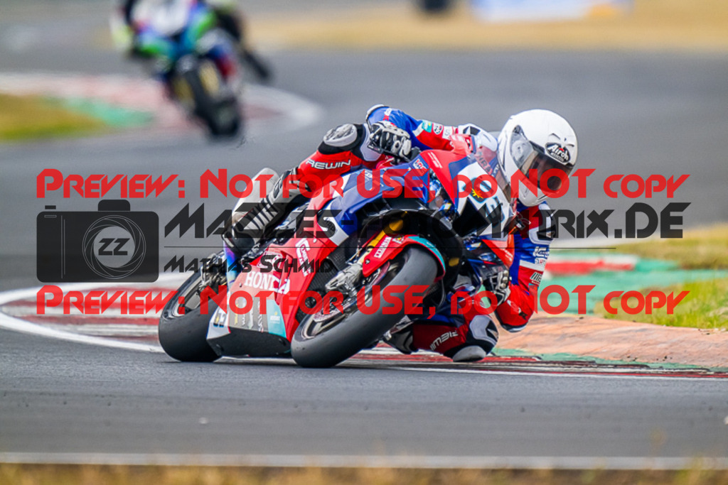 MaZZes_FotoMatrix_220625_9515 | IDM1000