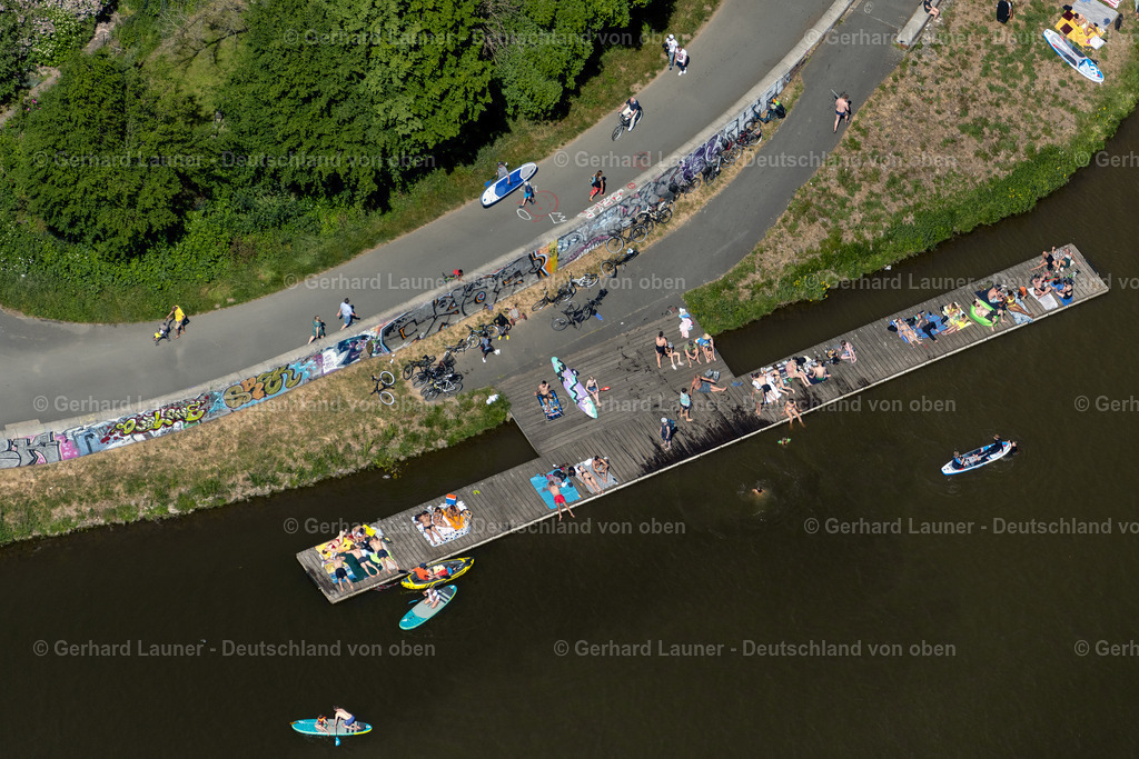 4029720 | BREMEN 01.06.2020 Leistungssport- Zentrum und Kanu- und Kajak- Wassersport- Rennstrecke " Kanu Testival " auf der Kleine Weser und Werdersee im Ortsteil Huckelriede in Bremen, Deutschland. Weiterführende Informationen bei: Landes-Kanu-Verband Bremen e.V.. // Sports Centre and canoe water sports racetrack " Kanu Testival " on lake Kleine Weser and Werdersee in the district Huckelriede in Bremen, Germany. Further information at: Landes-Kanu-Verband Bremen e.V.. Foto: Gerhard Launer