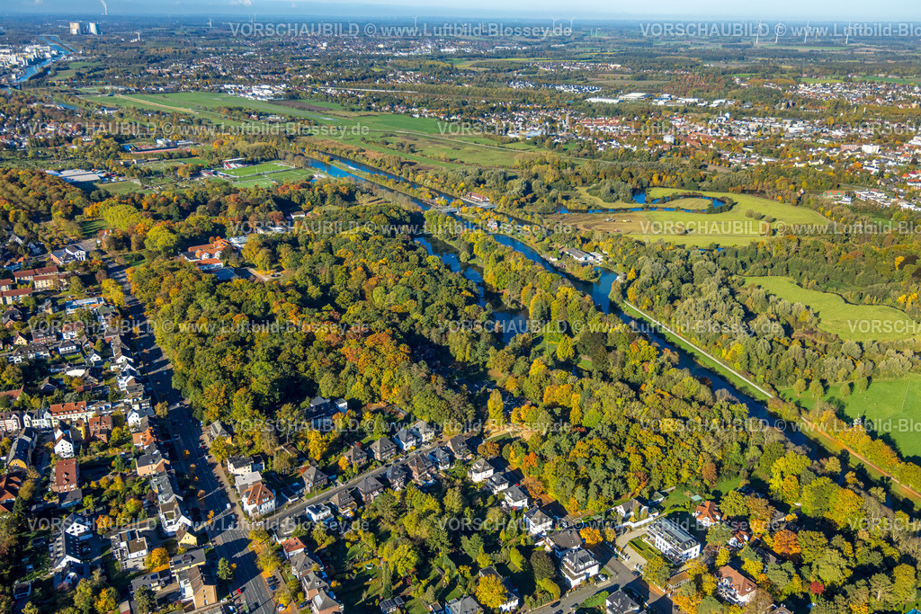 Hamm251001312 | Luftbild, Kurpark mit herbstlichen Bäumen, Blick zum Flugplatz Hamm-Lippewiesen, Fluss Lippe Flussmäander und Datteln-Hamm-Kanal, Uentrop, Hamm, Ruhrgebiet, Nordrhein-Westfalen, Deutschland