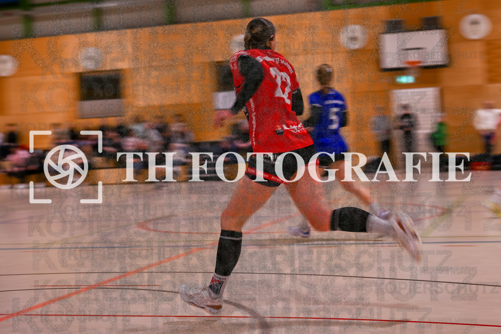 GER, SG Maulburg/Steinen - TuS Helmlingen, Handball, Suedbadenliga, 14. Spieltag, Saison 2023/2024, 17.02.2024 | Maike Hartmann (SG Maulburg/Steinen, #22)

GER, SG Maulburg/Steinen - TuS Helmlingen, Handball, Suedbadenliga, 14. Spieltag, Saison 2023/2024, 17.02.2024

Foto: TH Fotografie/Thomas Hess