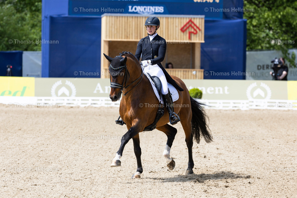 TH_611-Nymphenburg_s First Ampere_ Cosima von Fircks- (GER)_8071 | Deutsches Spring- und Dressur-Derby 2023 am 19.05.23 in Hamburg, Derby Platz Klein Flottbek, Thomas Hellmann, _Y7A6427