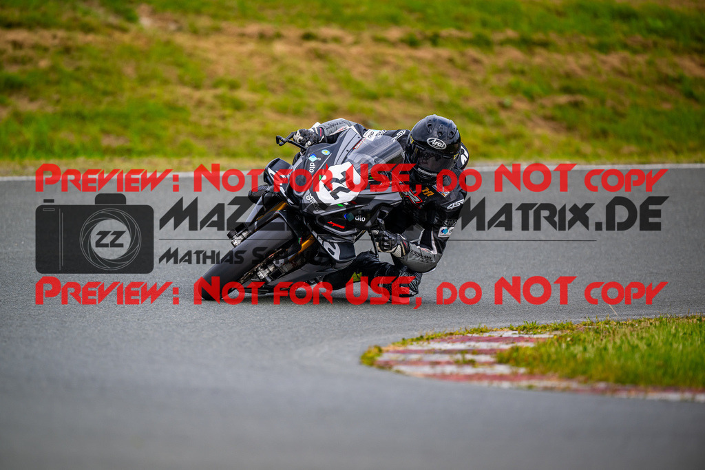 MaZZes_FotoMatrix_240726_6007705_8429 | STK