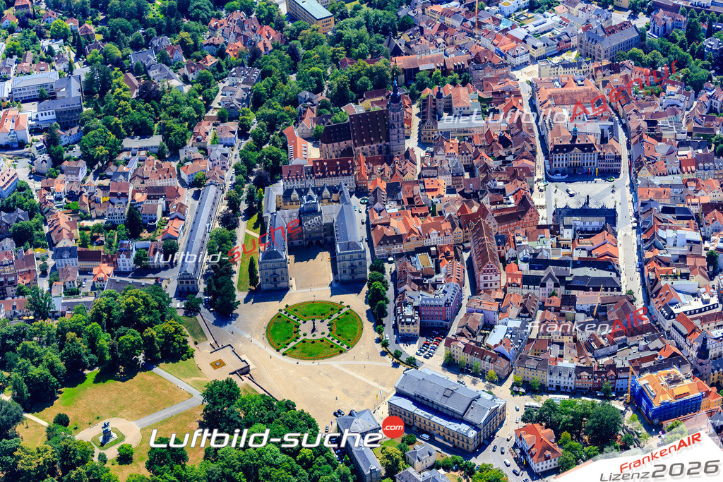 Das Luftbild der Stadt Coburg wurde 2018 vom Flugzeug heraus erstellt (keine Drohne) Aufnahmehöhe ca.400 Meter- hohe Auflösung für beste Druck-Qualität