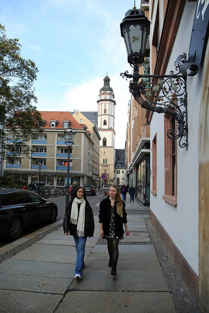 Foto: Leipzig - Thüringer Hof | Das Team hinter BILDLEXIKON LEIPZIG bündelt historische wie aktuelle Informationen über die Stadt Leipzig in Text und Bild auf einer Plattform und stellt diese der interessierten Öffentlichkeit zur Verfügung.