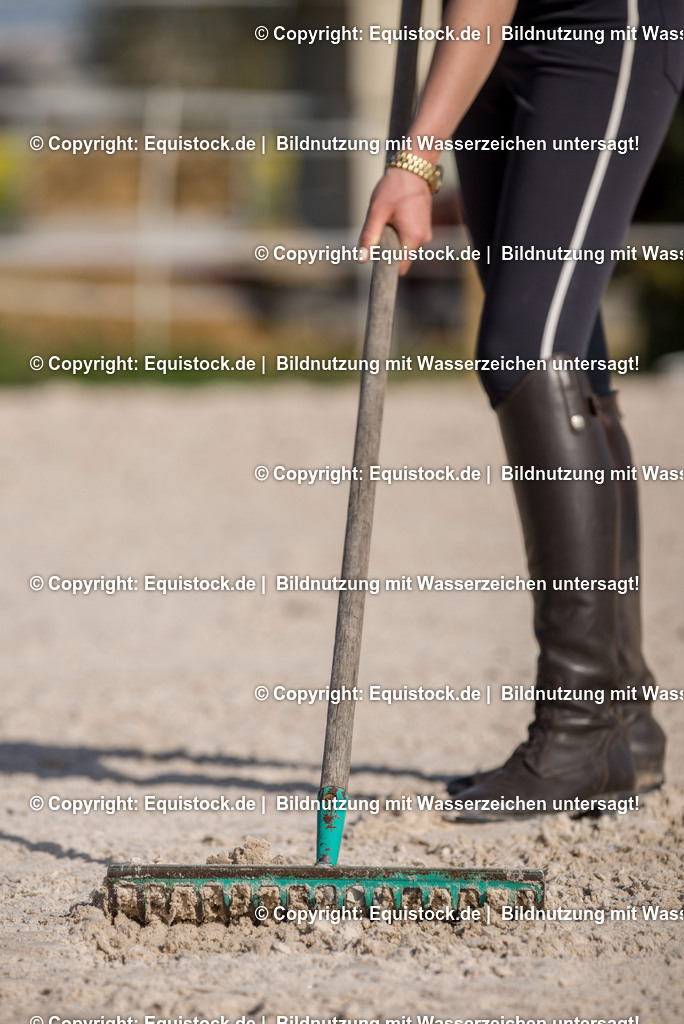 20160421_Reitplatzpflege_0016 | equistock