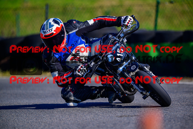 MaZZes_Fotomatrix_20250328_6007705_8271 | Fotograf Mathias Schmid
Sportfotograf,
Eventfotograf,
Hochzeitsfotograf,
Portraitfotograf