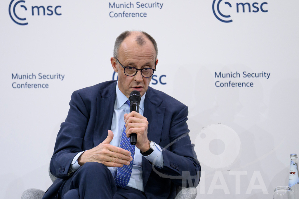 _DWA4746 | MATA IndoCon - Realized with Pictrs.com