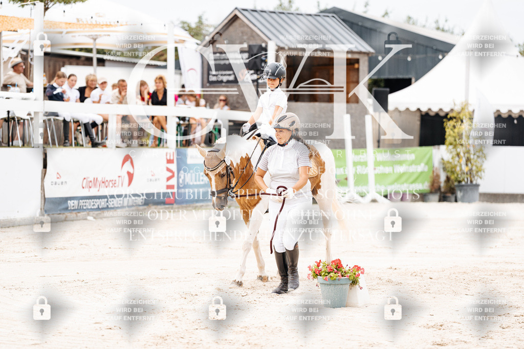 CK907199 | Turnierfotografie Pferdefotografie Trier Rheinland-Pfalz Pferdesport Reitsport Tierfotografie Sportfotografie Pferdevideo Pferdevideografie Equestrianvideography equestrianphotography  - Realisiert mit Pictrs.com