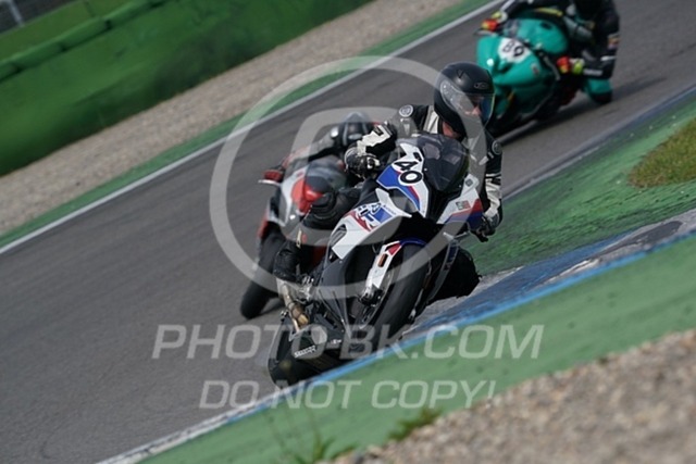 2022_05_10_PBK_33960 | Sportfotografie; SlowMotion; Video; Rennstrecke; Hafeneger; Speer; Racing; RSE; BMW; CBO; Trackday; Motorsportarena; Hockenheimring; Brno; Most; Barcelona; Valencia