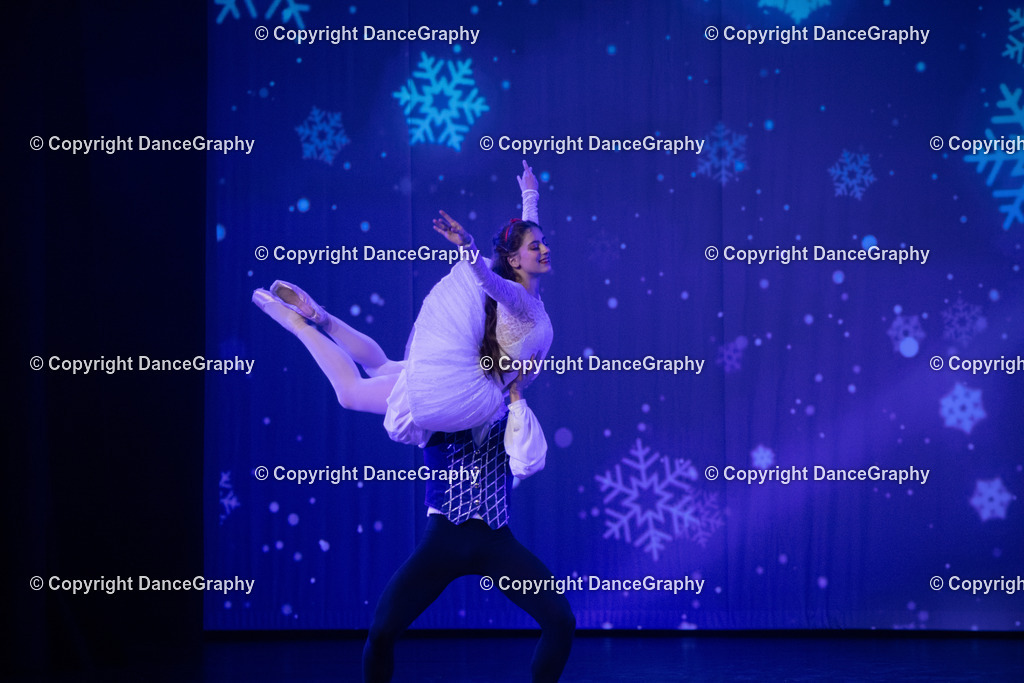 GPHY2445 | DanceGraphy - Realisiert mit Pictrs.com