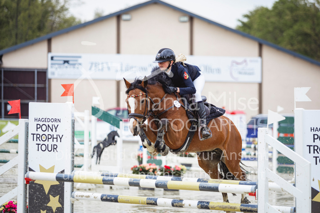 240426_Olfen-Vinnum_PonyTrophy-186 | Deine schönsten Turniermomente als professionelle Fotos! Entdecke hochwertige Pferdesport-Fotografie im Online-Shop. Jetzt Fotos finden & bestellen!