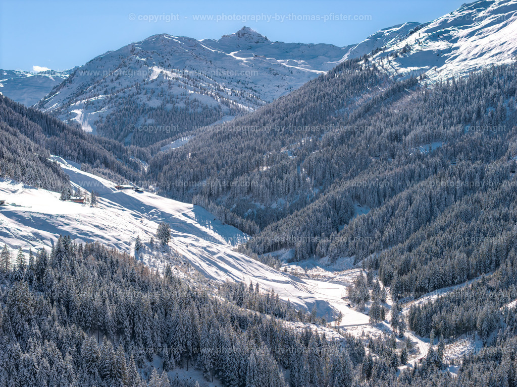  Hochfügen Winterwanderweg copyright  Thomas Pfister-17 | PHOTOGRAPHY BY THOMAS PFISTER