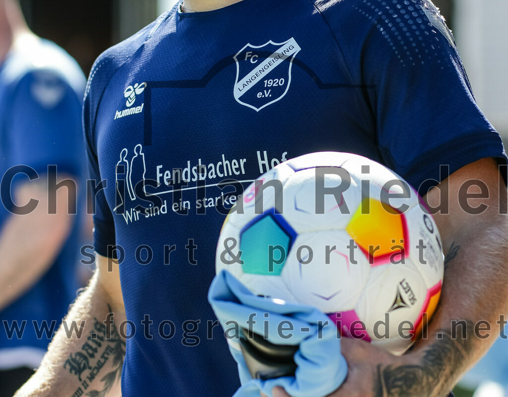 2023-09-16_007_FC_Langengeisling_gegen_TSV_Dorfen | Erding, Deutschland, 16.09.2023:
Fußball, Bezirksliga Oberbayern Ost 2023 / 2024, 9. Spieltag, FC Langengeisling gegen TSV Dorfen, Endergebnis: 3:1

Foto: Christian Riedel / fotografie-riedel.net