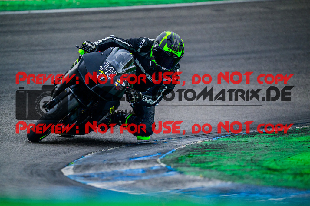 MaZZes_FotoMatrix_240614_6007705_5817 | WEISS