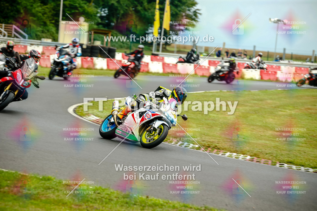 VBK-4298 | Hier findet Ihr Bilder von Touristenfahrten auf der Nürburgring Nordschleife oder von anderen Veranstaltungen die ich besucht habe. Viel Spass beim Durch Schauen 