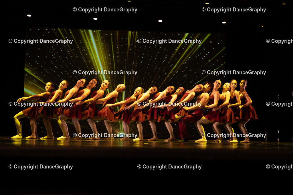 GPHY5585 | DanceGraphy - Realisiert mit Pictrs.com