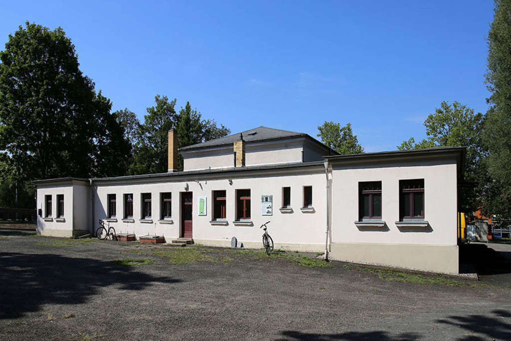 Foto: Leipzig - Neuer Israelitischer Friedhof | Das Team hinter BILDLEXIKON LEIPZIG bündelt historische wie aktuelle Informationen über die Stadt Leipzig in Text und Bild auf einer Plattform und stellt diese der interessierten Öffentlichkeit zur Verfügung.
