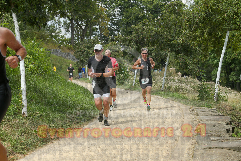 250824_1341_EX1_3243 | Sportfotografie im Rhein-Sieg Kreis, Köln, Bonn, NRW, Rheinland Pfalz, Hessen, etc. Unser Tätigkeitsfeld umfasst den Laufsport vom Volkslauf über den Marathon, Duathlon, Triathon bis zum Ultralauf wie Kölnpfad Ultra oder Schindertrail.