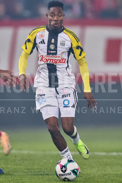 Austrian Bundesliga: Grazer AK 1902 vs LASK | GRAZ, AUSTRIA, 13.DEC.25 - SOCCER - ADMIRAL Bundesliga, Grazer AK 1902 vs LASK. The image shows Moses Usor (Lask).